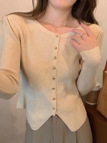 Chic, Slim-Fit Knitted Cardigan with Slit Design — Women's Spring/Summer/Winter Jacket for Petite Figures, Stylish Outerwear Top