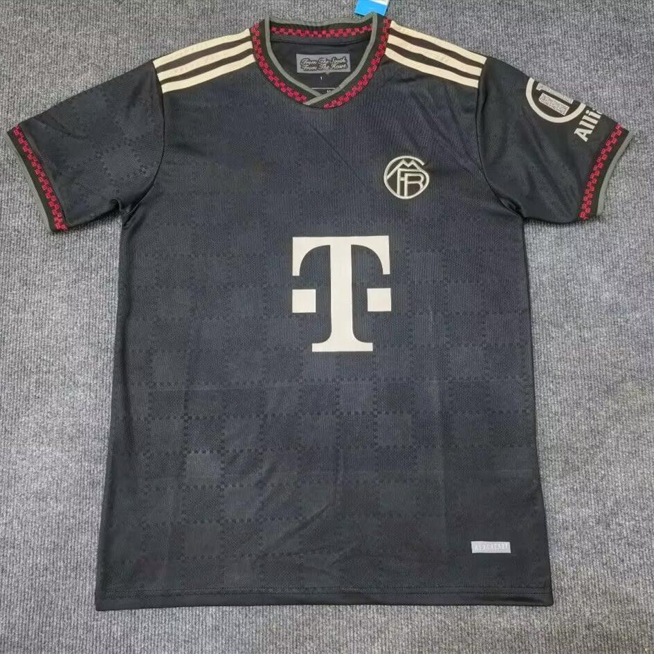 2526 nueva camiseta del Bayern versión tailandesa de manga corta masculina local y visitante 125 aniversario de la versión conmemorativa del uniforme de fútbol del Oktoberfest