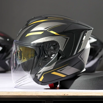 Motorcycle Half Helmet Electric | Motosiklet kaskı (dəbilqə) - r05-phantom-black-gold-s-size-51cm-53cm