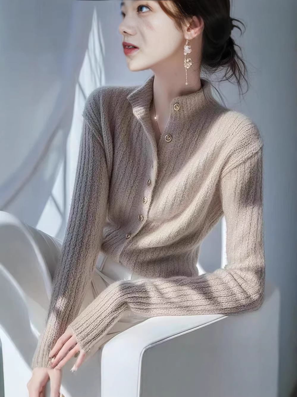 Áo len cổ lọ nữ kiểu Pháp phong cách tiểu thư sang trọng — Rượu vang đỏ