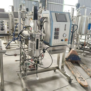 加工定制生物发酵罐 立式真空发酵装置 不锈钢单联双联生物发酵罐