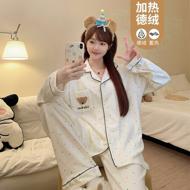 Al por mayor transfronterizo otoño y invierno de terciopelo calentador pijama de mujer estilo coreano cardigans ropa de hogar animada chatarra en vivo explosión de ropa exterior