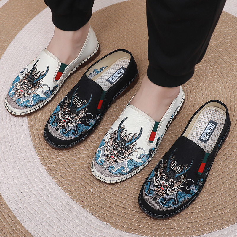 2025 New Autumn Style Embroidered Ancient Style Han Dynasty Shoes Retro Old Beijing Embroidered Cloth Shoes Social Shoes Men's and Women's Shoes
