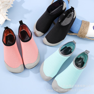 Cross-border diving shoes men's and women's beach socks water-skiing swimming creek-tracing barefoot shoes quick-drying skin-applied indoor yoga shoes wholesale