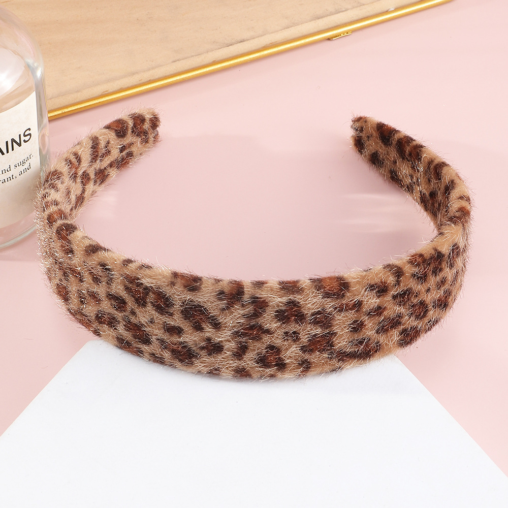 Fashion Leopard Print Wide-brimmed Female Headband Korean Style Autumn And Winter Hairband display picture 3