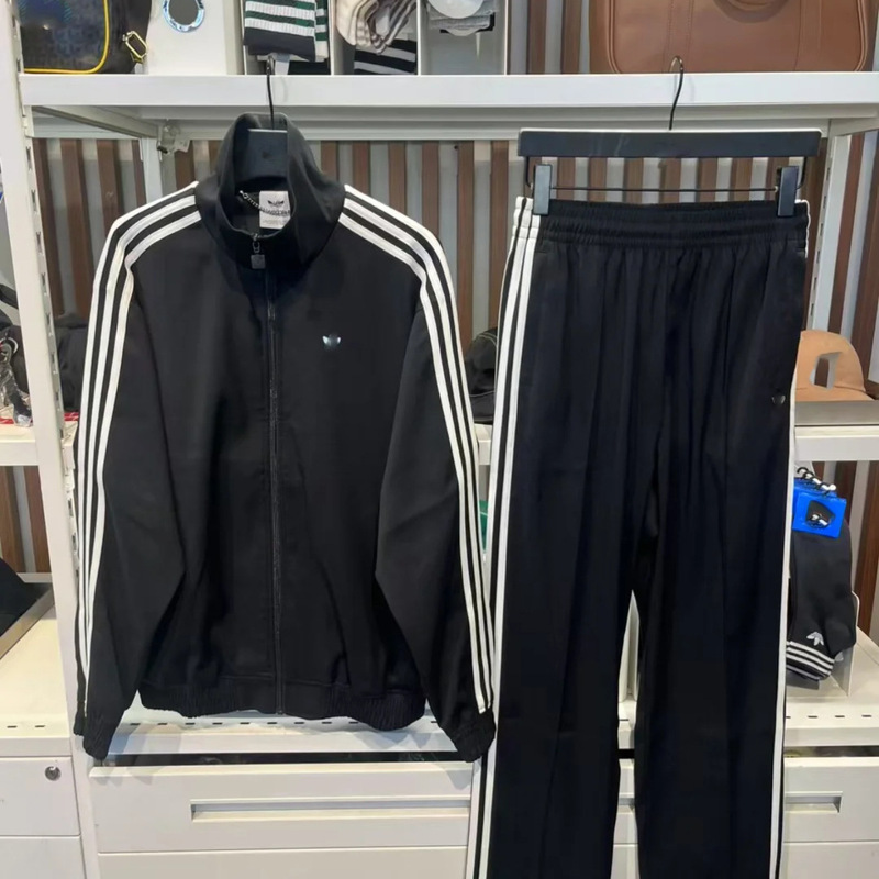 2026 new casual street fashion must-have versatile striped cardigan with zipper, stand-up collar, and long sleeves, unisex set