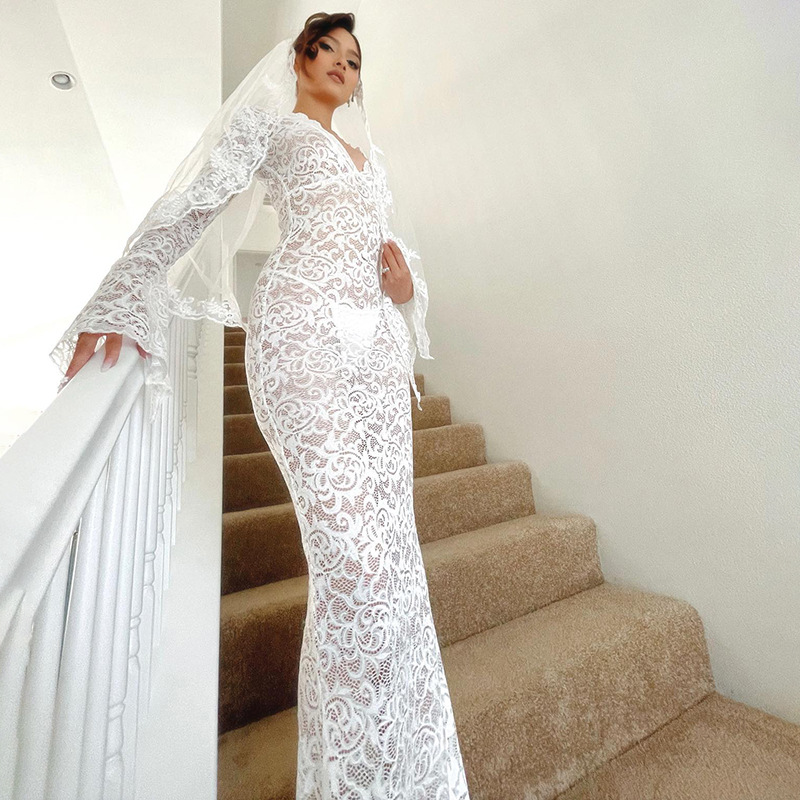 Durchsichtiges Patchwork-Kleid, sexy, tiefer V-Ausschnitt, ausgestellte Ärmel, langer Rock_voghion.com