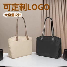 化妆包;旅行包袋;女士单肩包