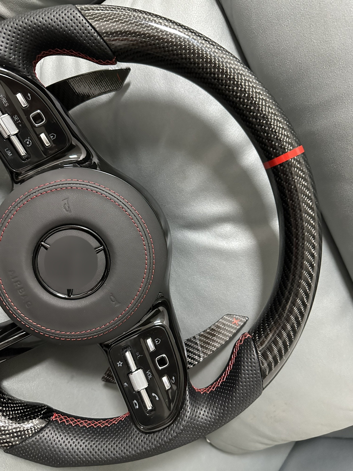 Suitable for Mercedes-Benz AMG carbon fiber 809 steering wheel assembly modification for glkac260e300ls-class, from old to new model