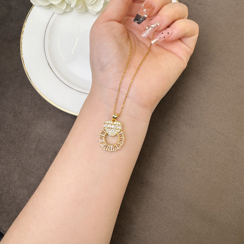 Nuevo collar chino de oro de arena vietnamita estilo europeo y americano estilo de diamante en forma de anillo de orejas femeninas no se desvanecen joyas