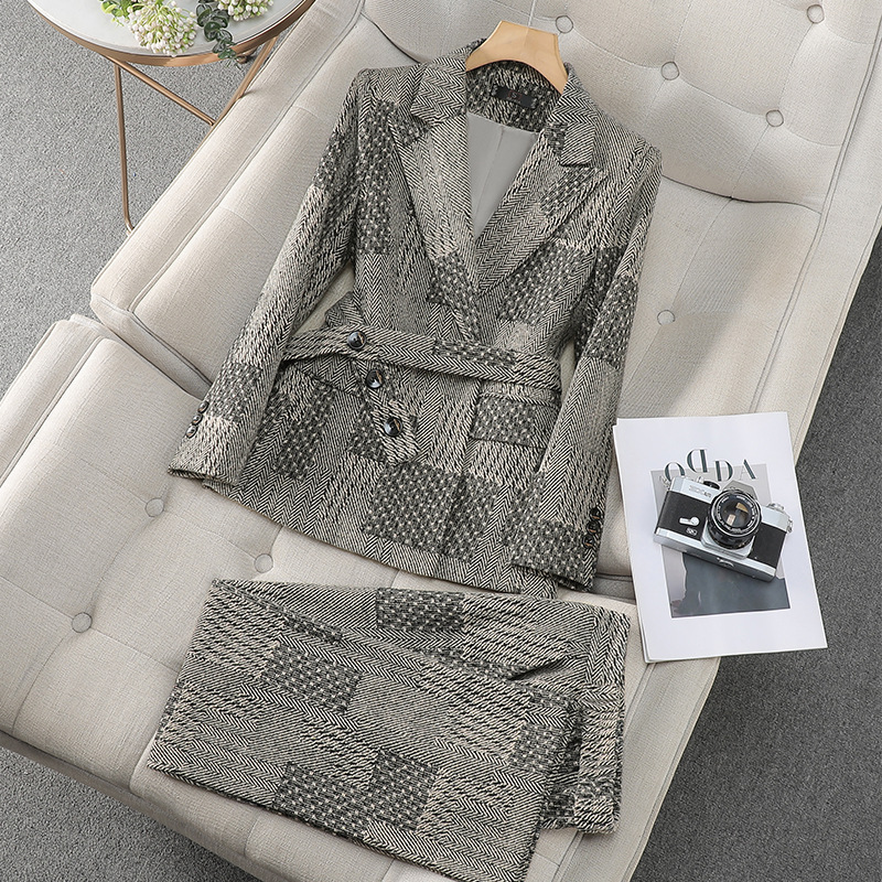 Completo elegante con blazer senza colletto per donna - Abbigliamento professionale da ufficio, completo invernale alla moda con cintura (a righe/quadri, grigio)_voghion.com