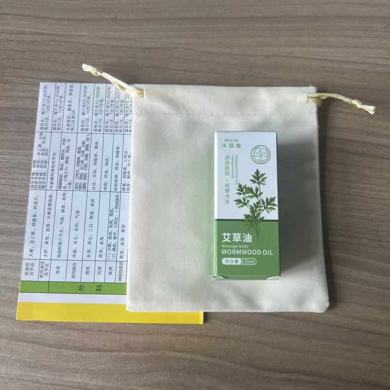 四合一檀木経絡マッサージ櫛は経絡の頭をかすめて頭皮をマッサージします。|undefined