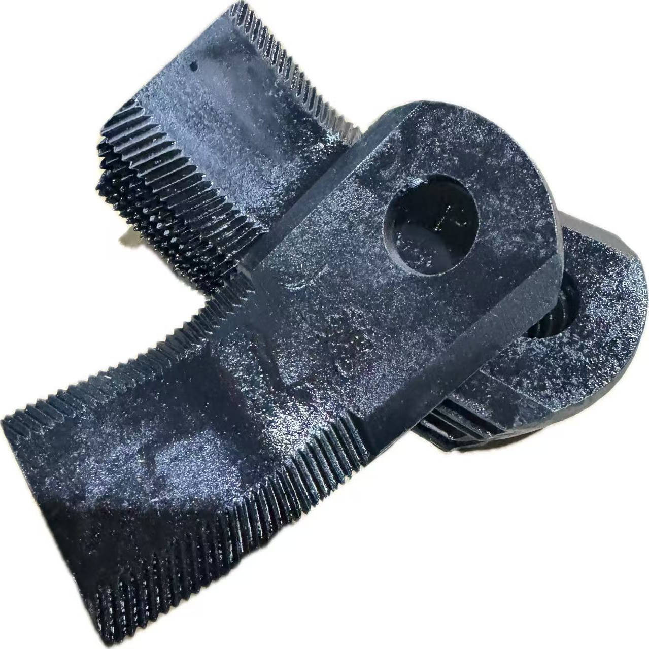 开荒机刀片除草机刀片碎木机挖掘机属具刀片割草机刀片拓荒机