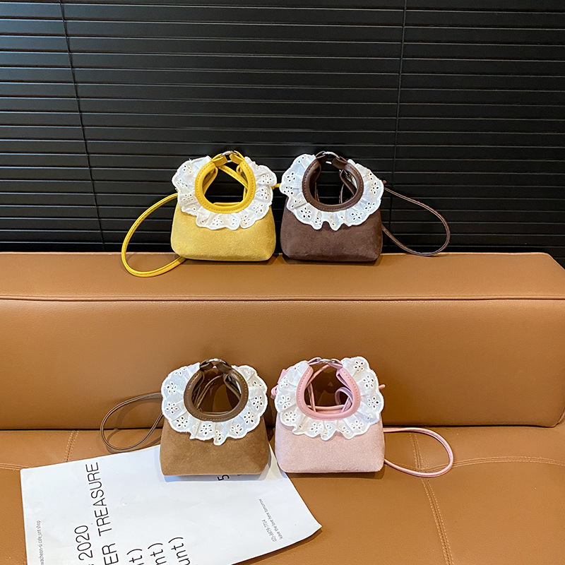 Nueva bolsa coreana para niños, lindos bolsos de encaje para bebés, bolsos de peluche, mini bolsos de hombro para hombres y mujeres.