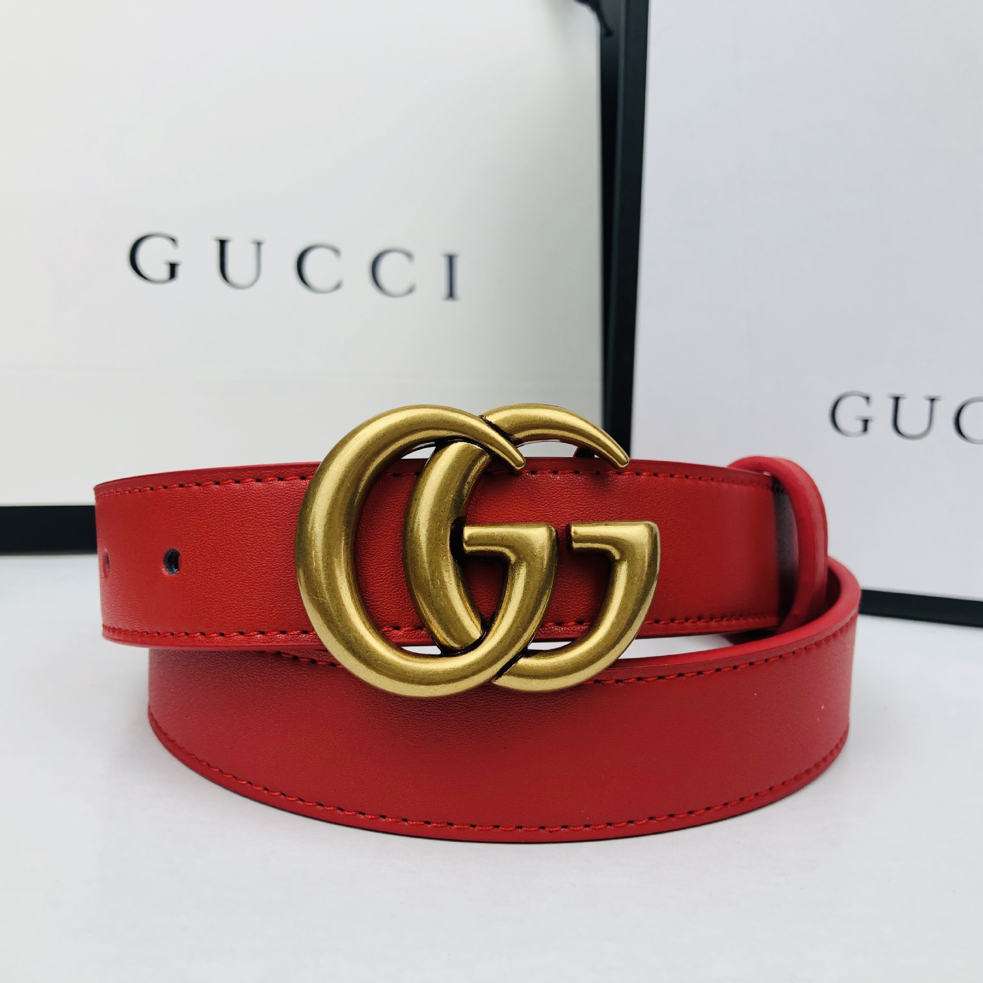 Cinturón de cuero de vaca de dos caras, cinturón de moda simple y suave, bolsas de botón, fabricantes de pantalones, nuevos cinturones de pareja