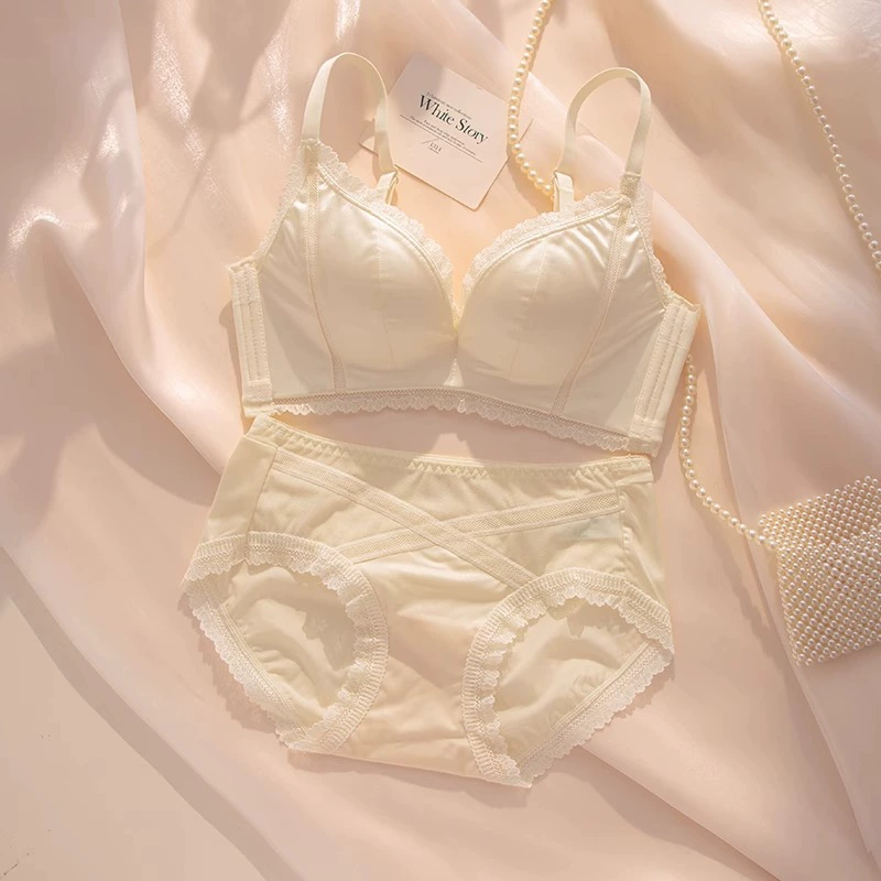 Underwear, supporting wireless bra, bra top, thin set