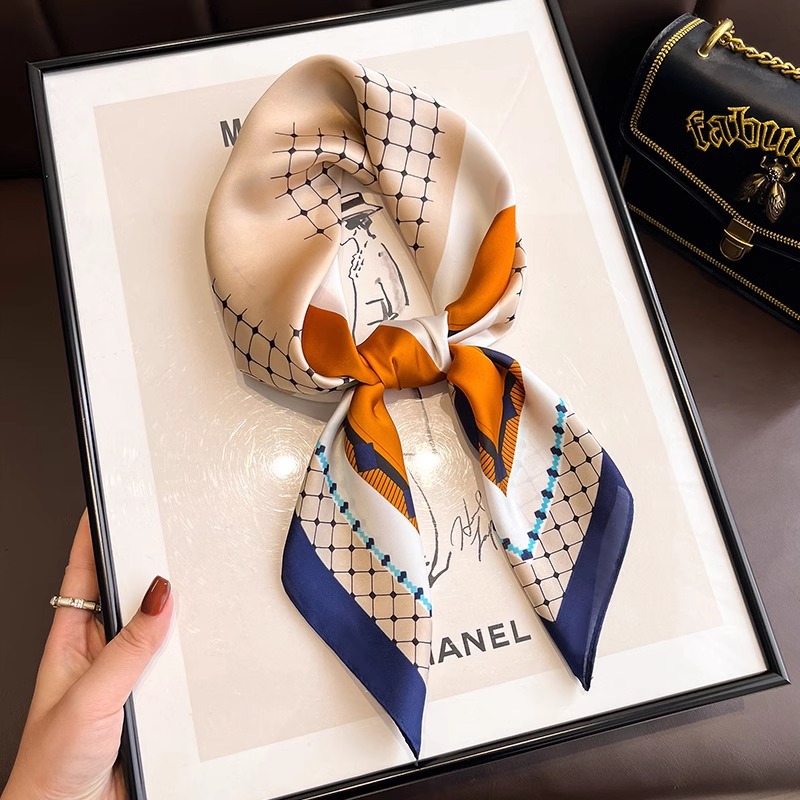 Bufanda de seda a rayas en blanco y negro para mujer primavera y otoño con una pequeña camisa cuadrada protector de cuello babero profesional bufanda de gasa fina