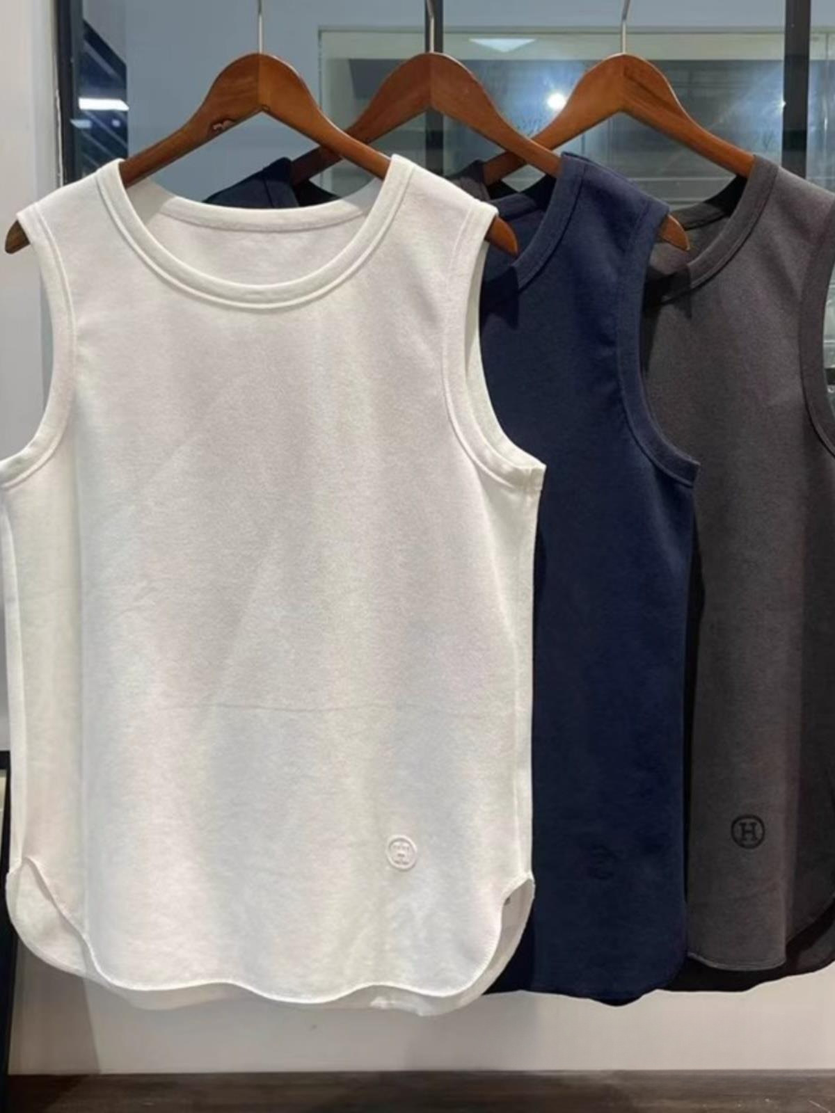 Extra large summer T-shirt sleevless