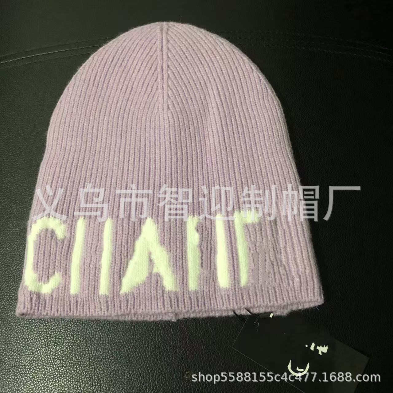 보라