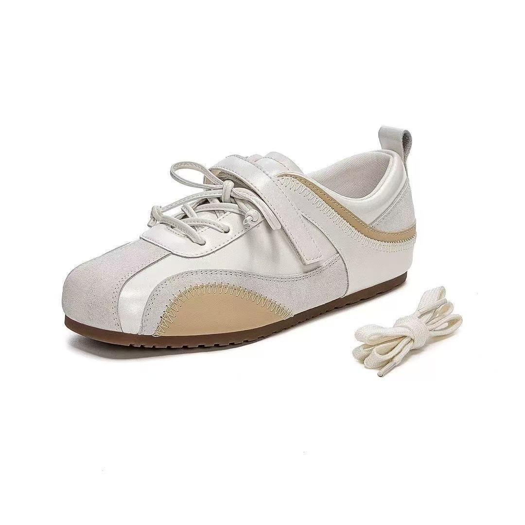 Nuevos zapatos de entrenamiento de estudiantes para mujeres 2026 primavera y otoño versátiles zapatos deportivos con suela plana cómodos velcro correa zapatos Gump para mujeres