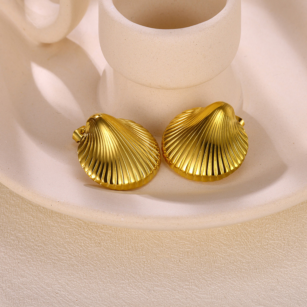 13g Weight 0.03µm-0.05µm Gold Plating Thickness PVD Coated Gold Plating Process 304 Stainless Steel Ear Needle Material Real Gold Plated Plating Material Stone-Free Inlay Material Ear Studs Classification 18K Gold Plating Color 1 Pair Quantity Daily Occasion 304 Stainless Steel Material Shamrock, Flower Pattern Women's Gender Vintage Style Style Waterproof Non Tarnish Craft PVD Coated Real Gold Plated 18K Gold Shamrock Flower 304 Stainless Steel Vintage Style Waterproof Non Tarnish Ear Studs 4