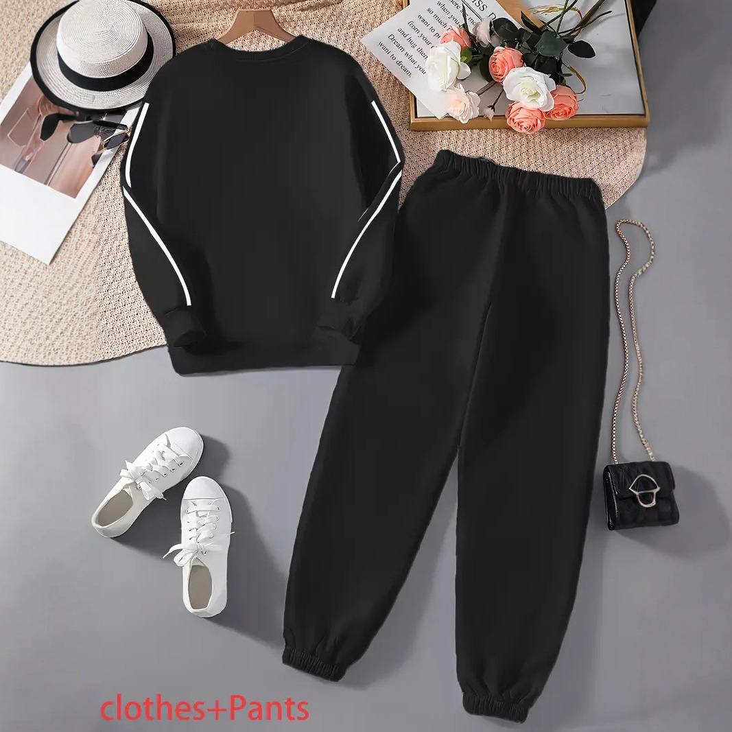 Conjunto de sudadera con capucha y pantalón deportivo de manga larga estampado para mujer – Ropa de estar por casa informal y moderna con estampados florales y de corazones, mezcla de poliéster suave (blanco/negro)_voghion.com