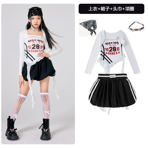 J504 white lotus leaf suspender + white shawl + J509 black bud skirt + black silver headscarf + black silver necklace