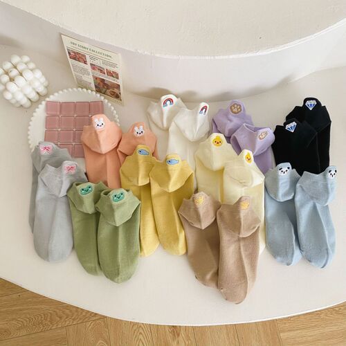 New Japanese style candy color heel embroidery ins cartoon animal frog rabbit panda cotton combed cotton boat socks