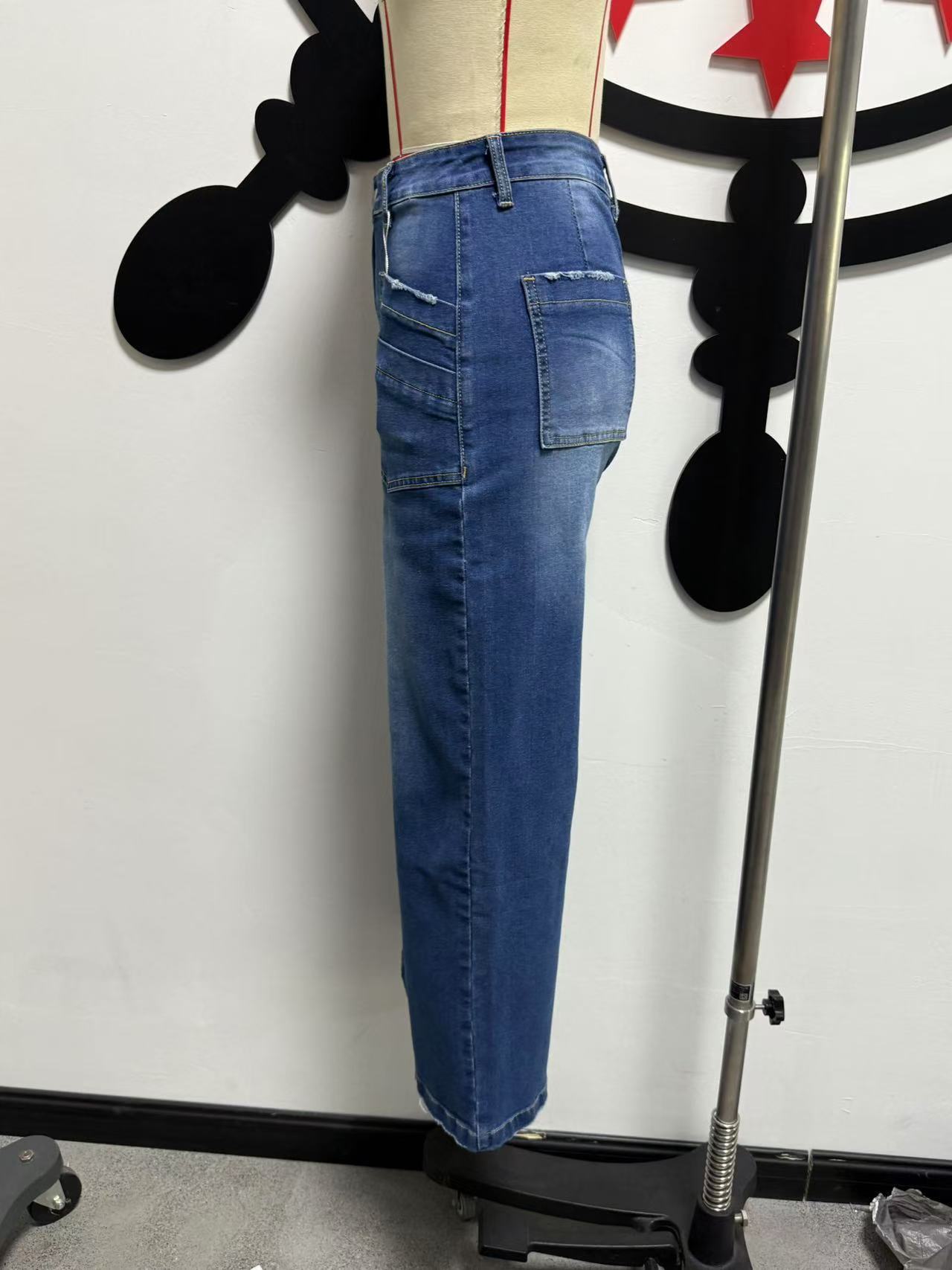 Women's Clothing Mid-Rise Wide Leg Jeans Retro Washed Cuffs Frayed Hem Slanted Pockets Cropped Length Denim_ecoleips.com