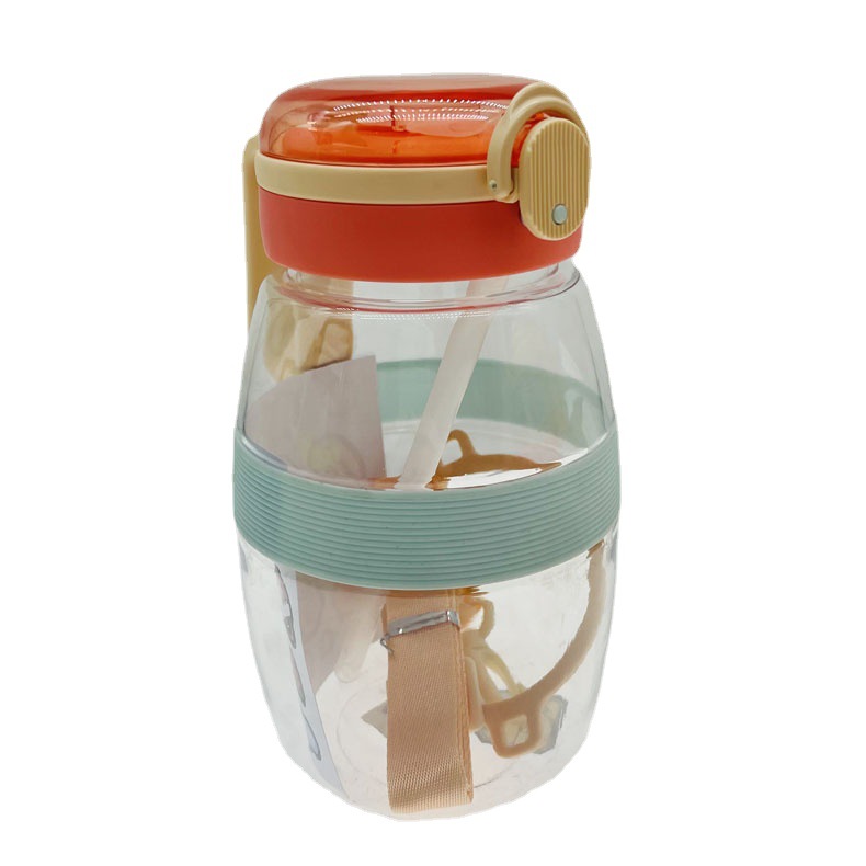 Fábrica al por mayor taza de agua para niños con correa de paja de alto aspecto lindo estudiantes masculinos y femeninos al aire libre portátil crossbody pot