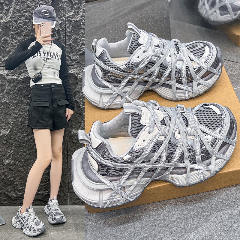 Trendy Dad Sneakers with Distressed Color-Blocking Straps, Spider-Man Metal Casual Sneakers, Street-Style Women's Shoes
