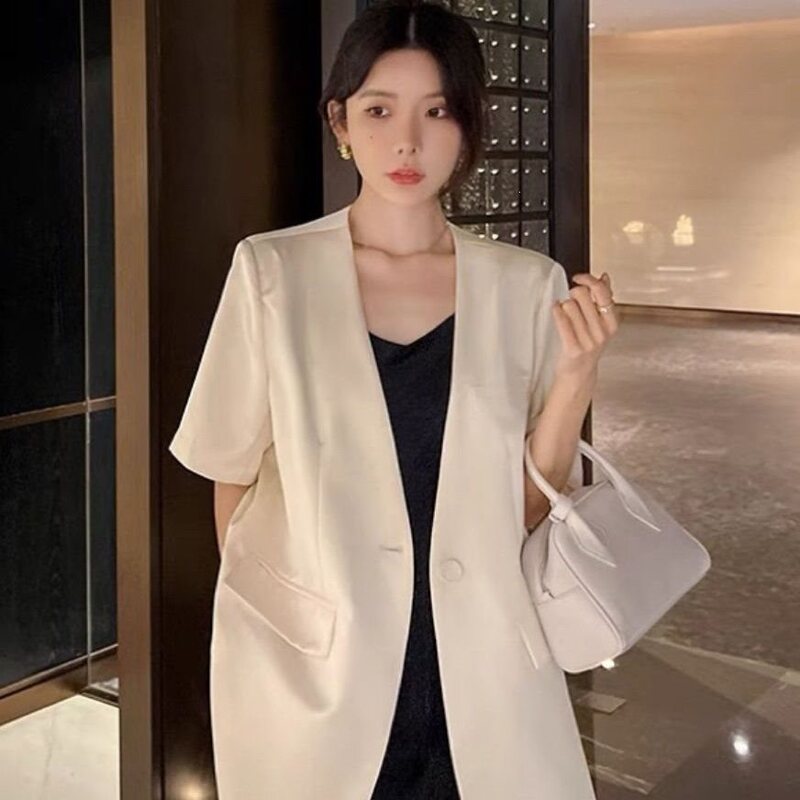 Elegant satin acetate women's short-sleeve blazer, 2025 summer new French style, loose and lightweight suit