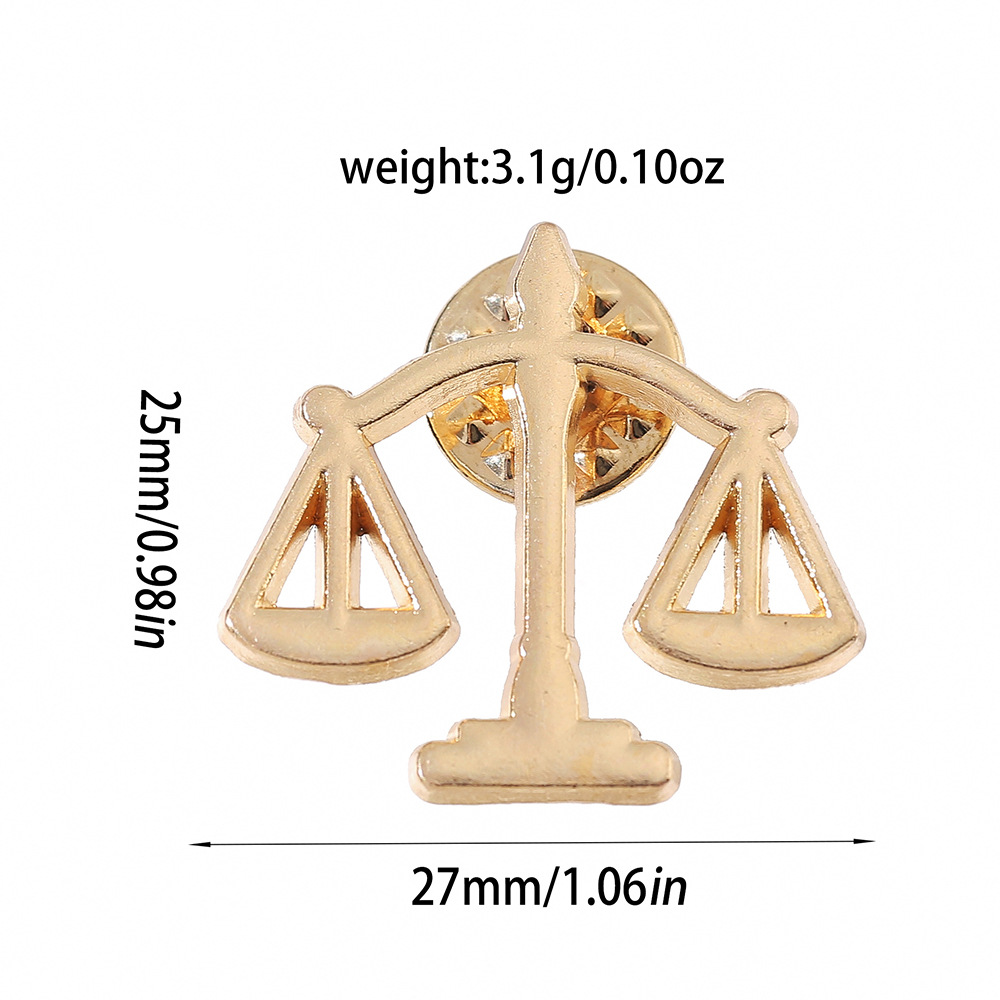 Broche transfrontalière en métal, symbole de la justice simple, Balance, pour maintenir l'ordre public. Accessoire amusant pour chapeau ou casquette._voghion.com