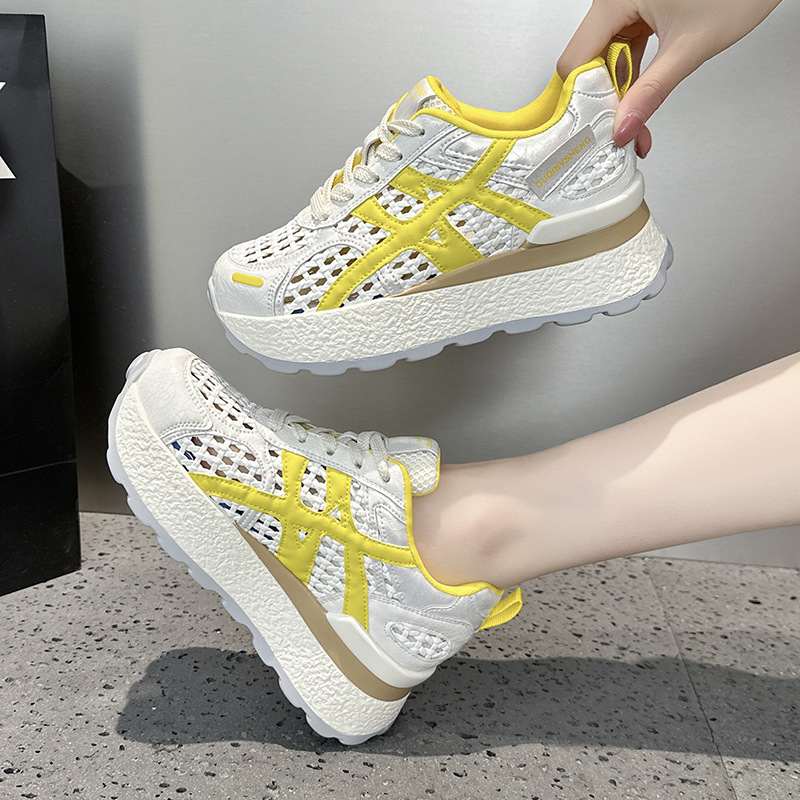여성을위한 작은 두꺼운 밑창 내부 강화 포레스트 검프 신발 2025 여름 새로운 다목적 캐주얼 스포츠 운동화 통기성 메쉬 신발