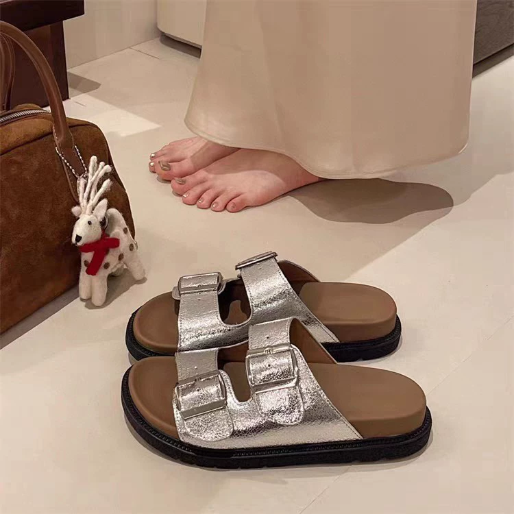 Летний отпуск летом ~ шаг вниз по толстой подошве, ощущение обуви Bicken Shoes 2024Q бомбы светлая, универсальная обувь Mueller bolt, бесплатная доставка