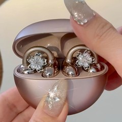 爆発的な高級なキラキラ光るイヤホンのドリルは、キラキラ光る桜の耳を回すことができます。