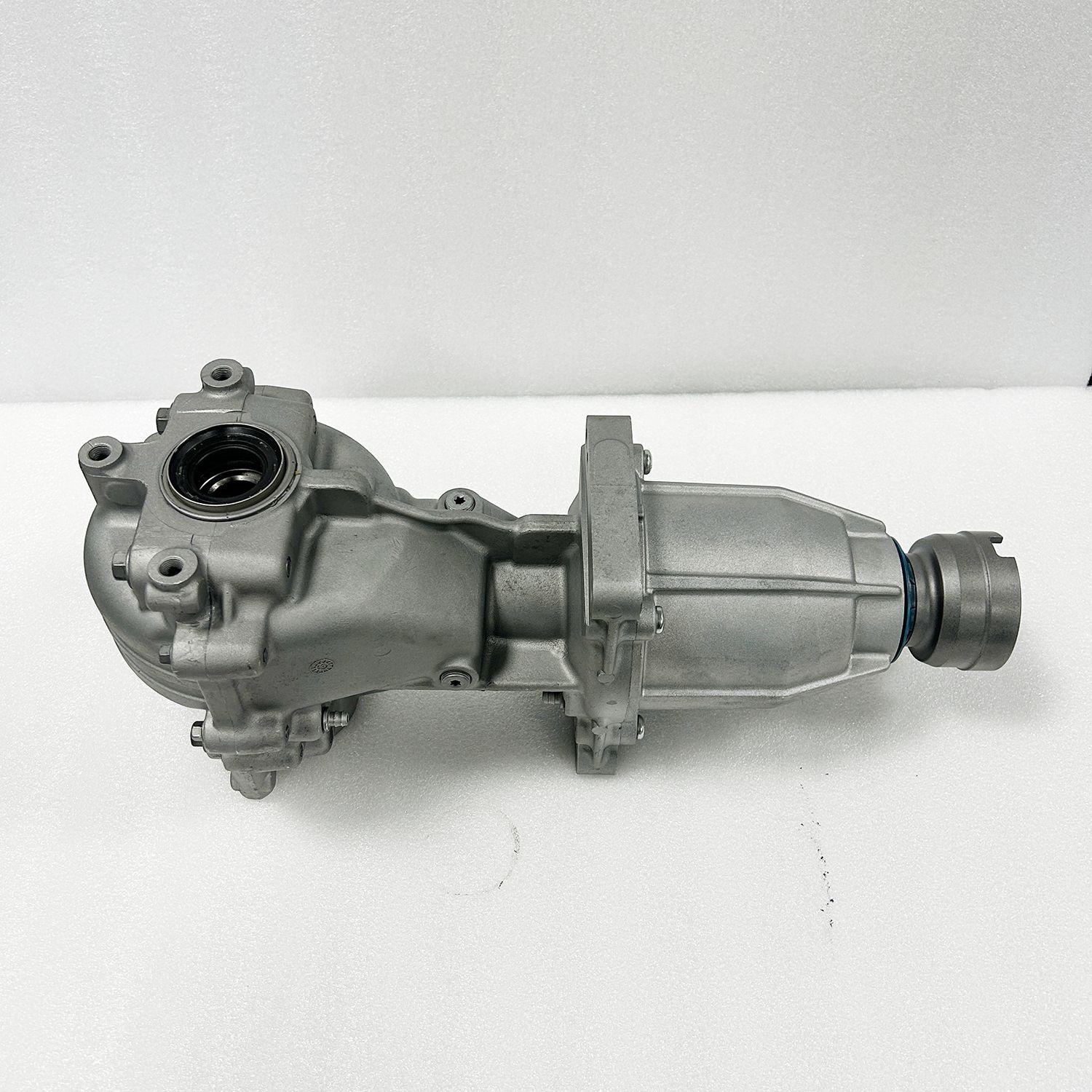 Ford Kuga rear differential assembly CV6W4000AD, four-wheel drive (AWD), 2013-2019