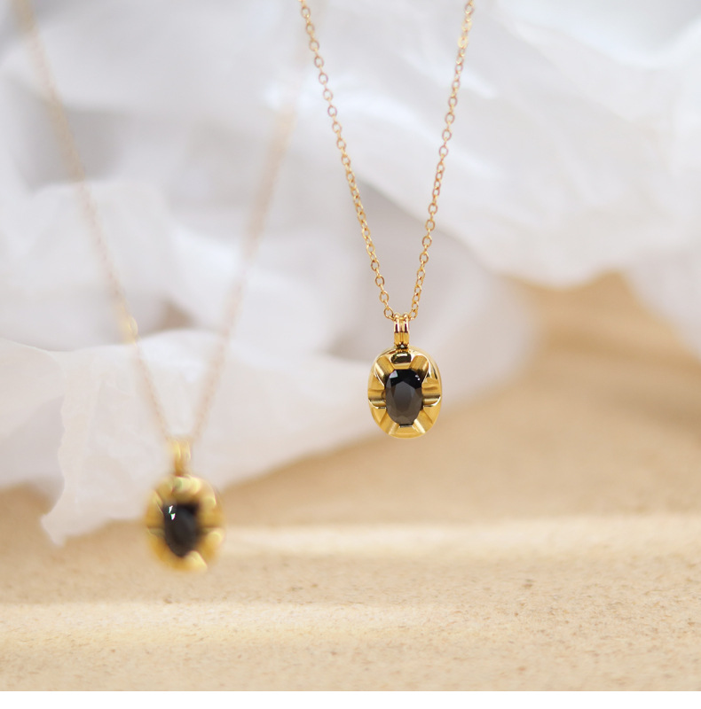 4g Weight Pendant Necklace Classification 1 Piece Quantity Holiday Occasion 304 Stainless Steel Material Gold Plated, Real Gold Plated Plating Geometric Pattern Women'S Gender Elegant Style Waterproof Non Tarnish, Gold Plated Craft Real Gold Plated Geometric 304 Stainless Steel Elegant Waterproof Non Tarnish Pendant Necklace 1