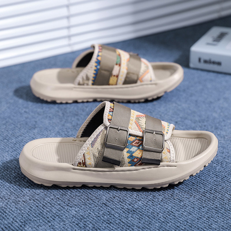 Zapatillas ropa exterior para hombres verano nuevo estilo tendencia transpirable playa al aire libre tela de ocio fondo plano pisando heces sandalias para hombres