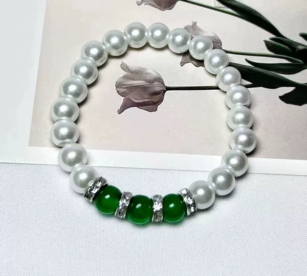 Bracelet from pearl