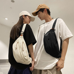 日系休闲轻便饺子包大容量2025新款简约单肩斜跨包小众日常通勤包