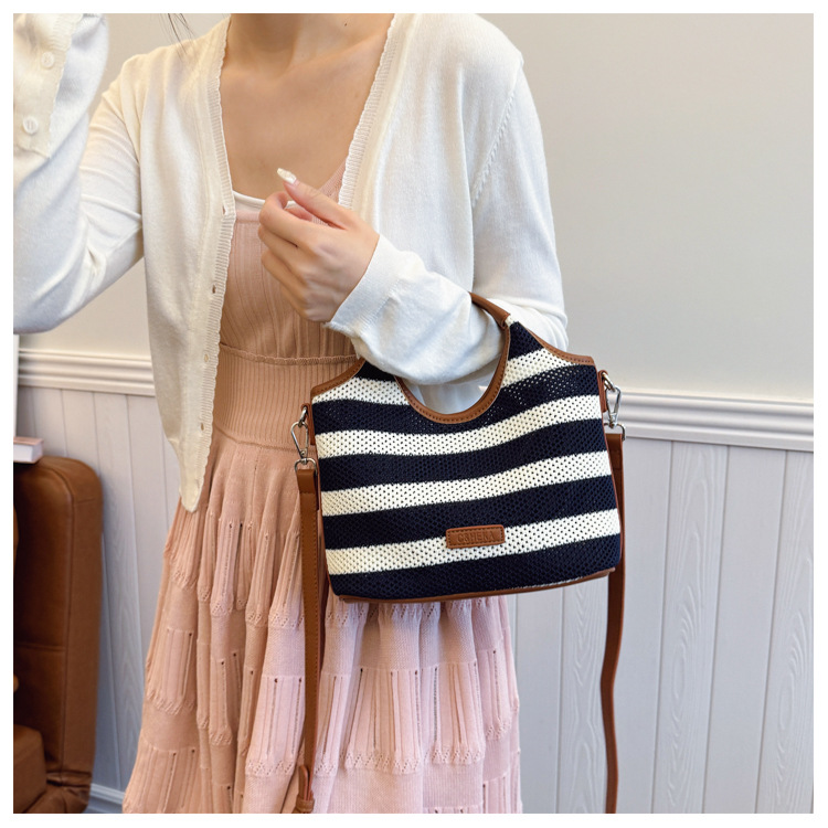 Korean style laid-back and relaxed tote bag 2025 new summer versatile woven and pieced large-capacity single-shoulder bag undefined