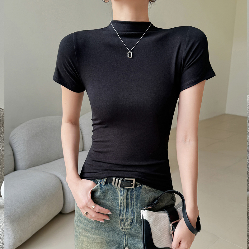 검은색