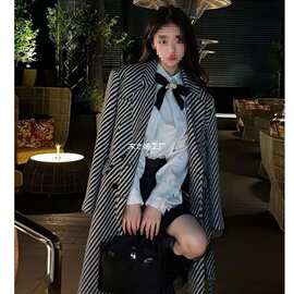 赫本小香风呢子大衣女秋冬感宽松加厚高个子英伦斜纹毛呢外套