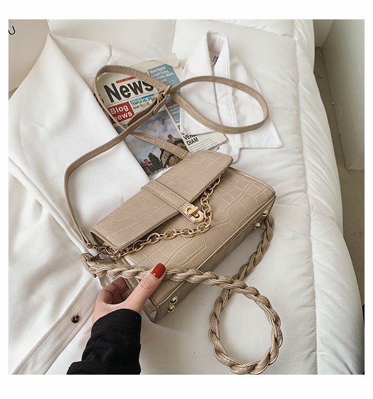 Fashion Chain Messenger Shoulder Square Bag Wholesale display picture 3