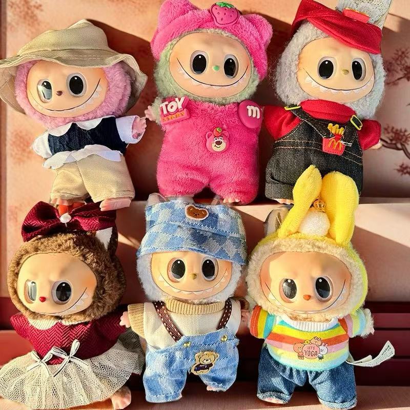 Nuevo conjunto de ropa y gorro de peluche con cara de "Sugar Glue" para muñecas, colgante de peluche, juguete Labuba, amuleto para bolso.