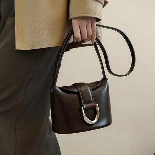 Bucket under the armpit niche retro single shoulder crossbody bag, horseshoe bag