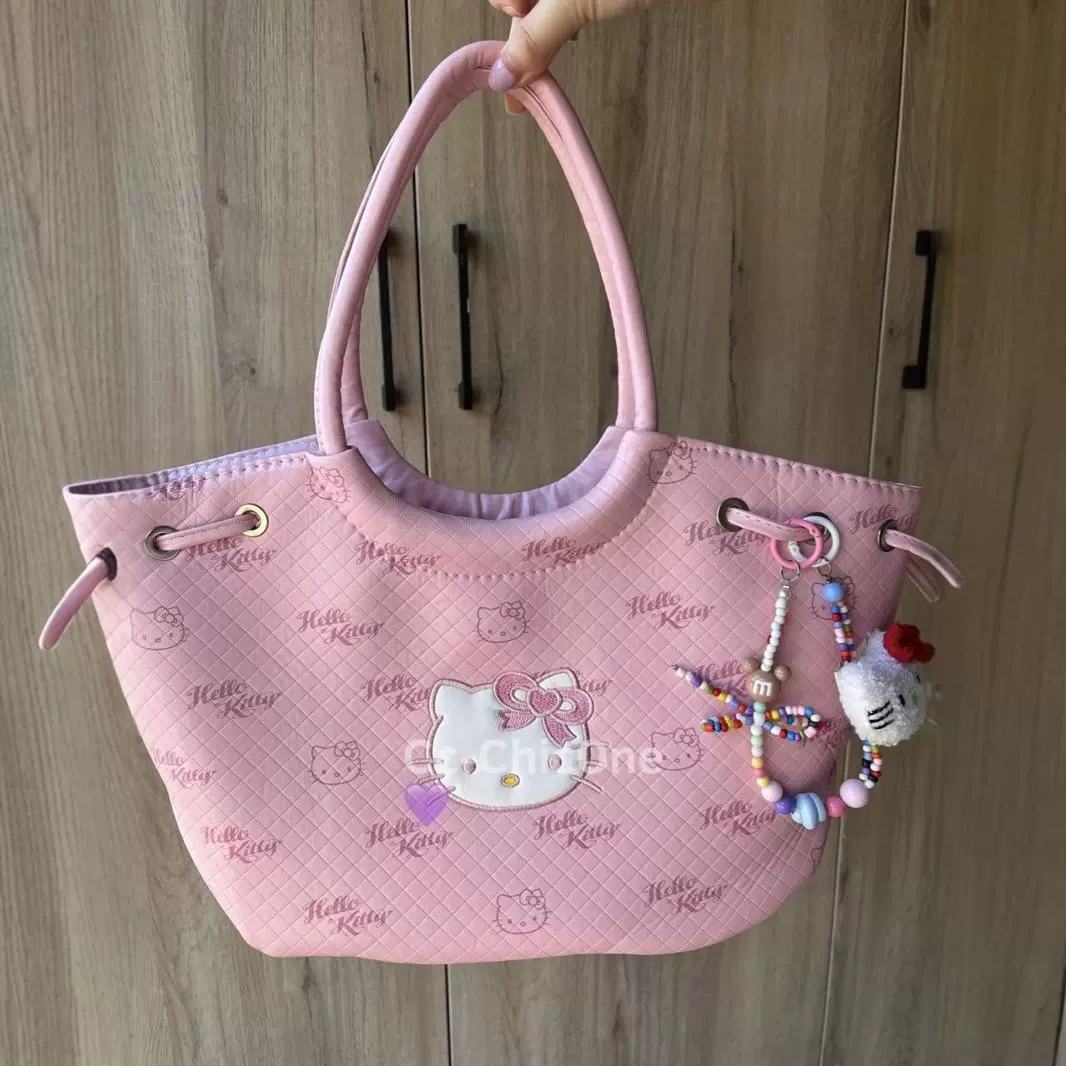 Сумка-тоут (Hello Kitty) 38×10×22 см, вместительная кожзам-образная дорожная сумка с подвеской