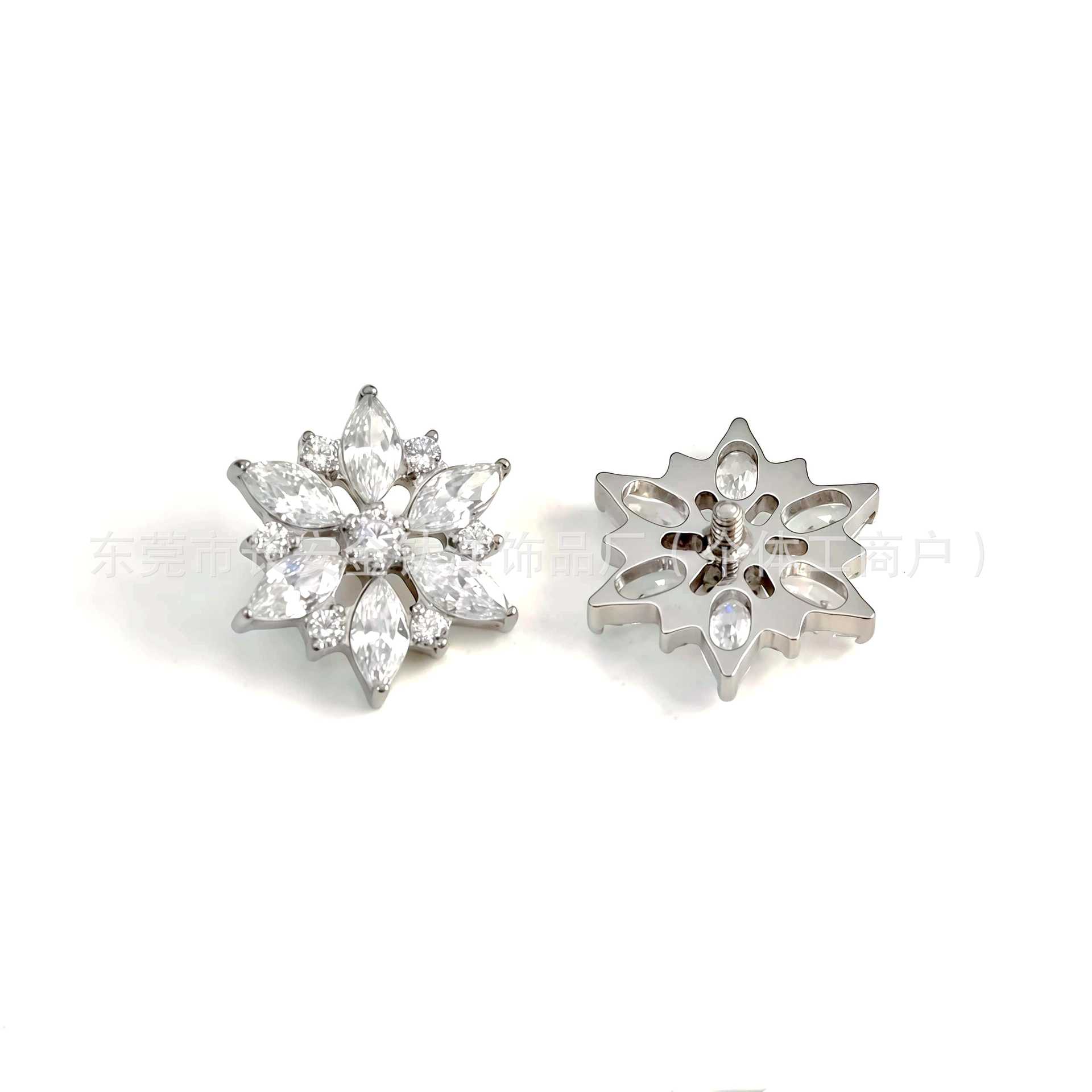 Pointed titanium steel lip stud product view