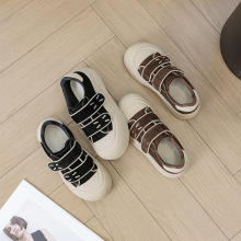 真皮磨砂2025秋冬新款休闲厚底咖色魔术贴松糕面包鞋丑萌运动板鞋